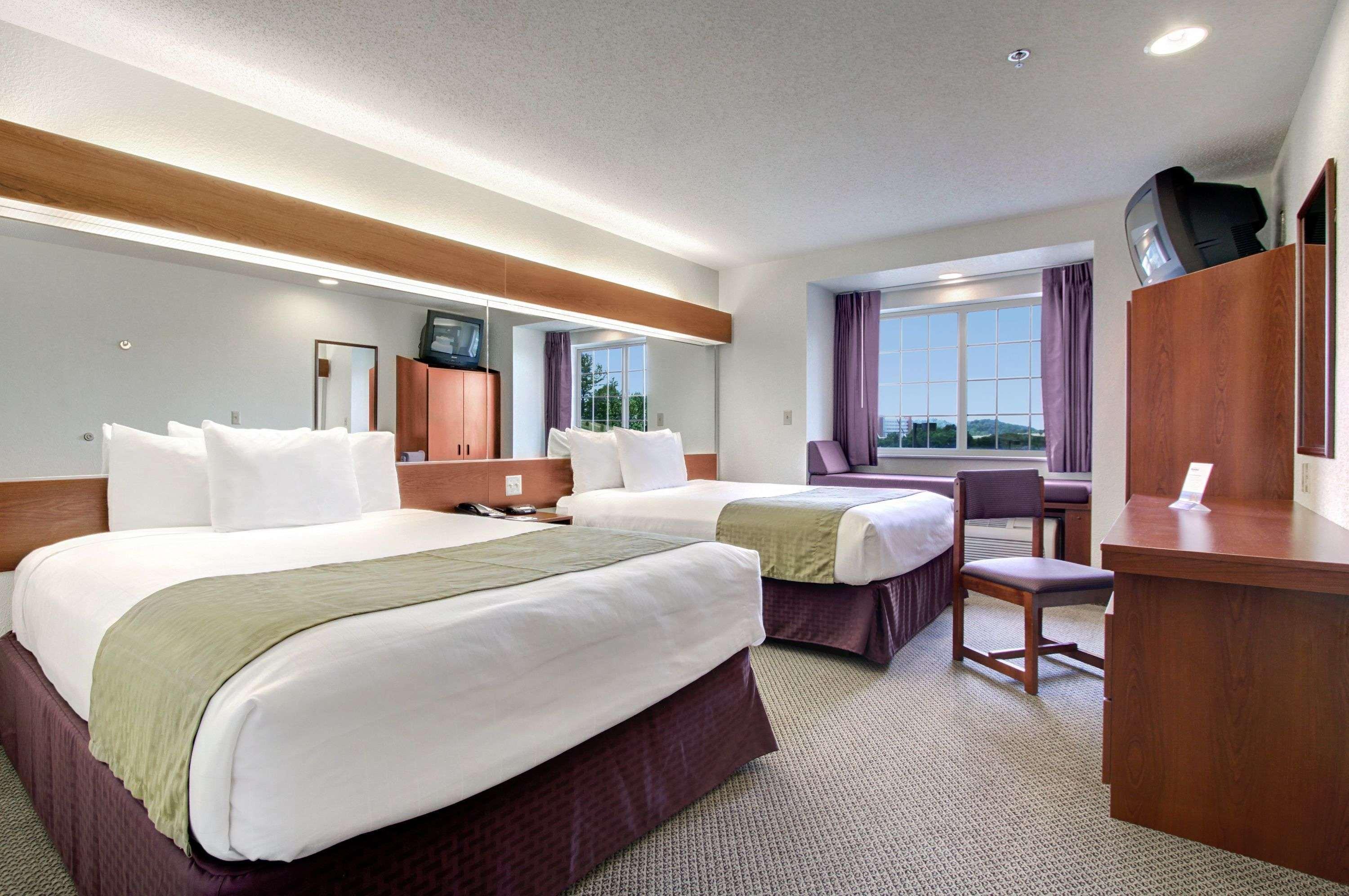 Microtel Inn & Suites By Wyndham Bridgeport Room photo
